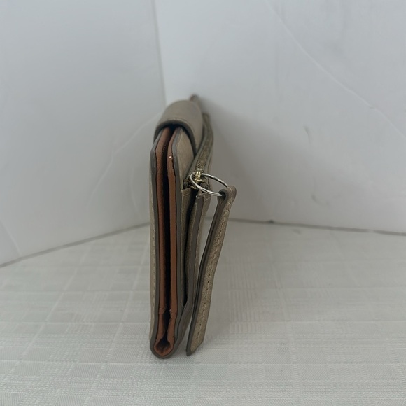 Fossil Women's Gold Sparkle Wallet Large BiFold - Picture 2 of 8